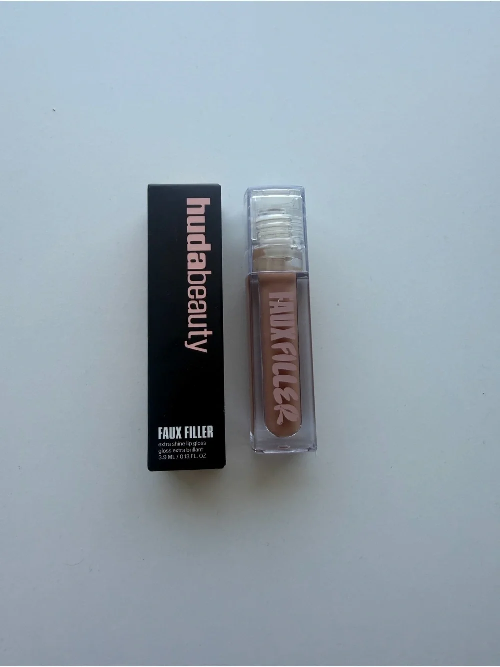 HUDA BEAUTY Faux Filler Extra Shine Lip Gloss - MidCealer